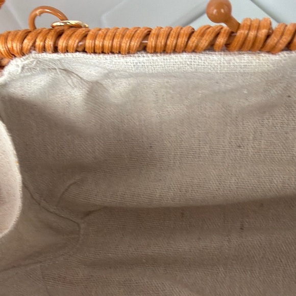 Tommy Bahama Tan Wicker Crab Purse - Picture 5 of 8